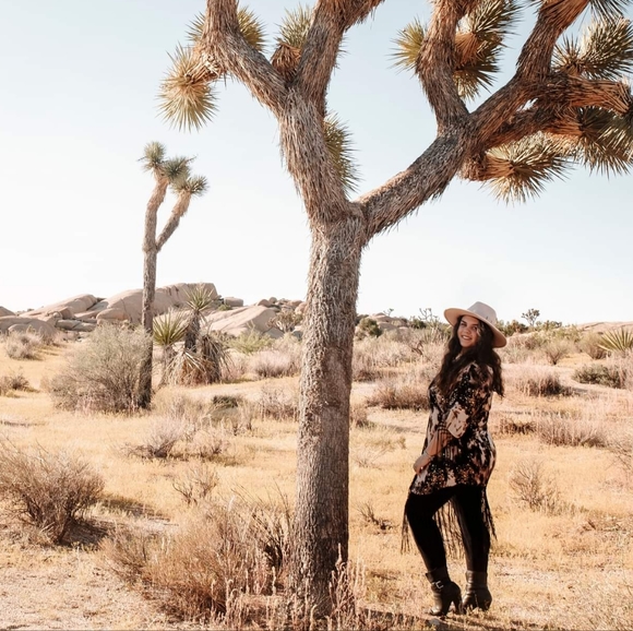 Meet your Posher, Shana - Picture 2 of 3